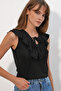 Women's Zero Sleeve Crop Blouse 4003 - Black - 3