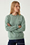 Women's Chest Lettering Printed Çağla Sweatshirt - 2