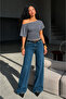 Women's Off-Shoulder Smoked Crop T-Shirt - 4