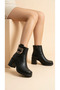 Women's Leather Look Large Buckle Thick Heeled Casual Boots - 3