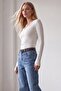 V-neck finger-loop basic blouse - 2