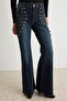 Koyu Mavi Aksesuar Detaylı Normal Bel Flare Jeans TWOAW27JE00320 - 4
