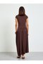 Brown Maxi Dress with Short Sleeves - 5