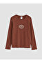 Esvab • Modern & Distinctive Embroidered Girls' T-Shirt