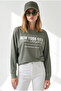 Women's Khaki Boat Neck New York Printed Flowy Blouse Blz-19003465 - 4
