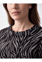 Esvab • Modern & Distinctive Zero Roba Collar Embroidered Blouse - 4