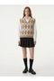 Women's Diamond Patterned V-Neck Sleeveless Sweater