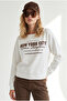 Women's White Boat Neck New York Printed Flowy Blouse Blz-19003465 - 4