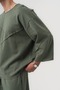 Edge Seam-Stitched Hem and Sleeve Ends Seamless Fakir Sleeve Men's Sweatshirt - 4