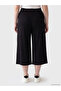 Two Mt Shop Quality Lcw Curve Black Plain Standard & Regular Women's Capri - 4