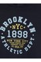 سويت شيرت سميك مطبوع عليه NYC للأولاد - 2