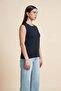 Sleeveless Plain Blouse - 3