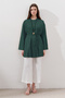 تونيك بأكمام واسعة مضلعة باللون الأخضر الداكن