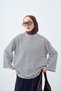 Women's Contrast Striped Crew Neck Oversize Sweatshirt Navy Blue - 2