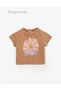 تي شيرت بطبعة زهور