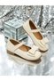 Pantofi, Crem