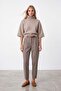 Women's Green Belted Pleated Carrot Cut Woven Trousers Alc-X15970