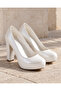Low-Cut Hidden Platform Closed Toe Heeled Bridal Shoes - 6