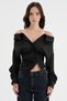 Women's off-the-shoulder shirt with metal strap detail and fitted waist design