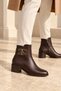 Women's classic buckle boots - 6
