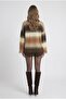 Women's premium color gradient tassel detail v-neck knit sweater - 3