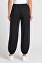 Women Ballon Fit Solid Jogger Pants, Black - 4