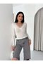 Marchè Bien Women's Lace Detailed V-Neck Back V-Neck Cashmere Textured Long Sleeve Blouse - White - 4