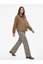 Double Pockets, Comfortable Fit, Snap Button Epaulettes, Stand Collar, Seasonal Jacket