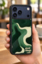 حافظة مقاومة للصدمات متوافقة مع هاتف iPhone 18 Pro Max مع حماية للكاميرا باللون الأخضر