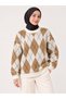 Women's Oversized Sweater with Embroidered Diamond Pattern