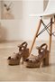 Women's Cross-Strapped Cork Platform Thick Heeled Sandals - 3