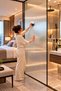 Ribbed Glass Foil Self-Adhesive – Frosted Glass Look Striped Decorative Glass Covering, Privacy-Providing Glass Sticker, Office, Bathroom, Balcony and Door Glass Foil Kod0378 - 4