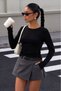 Women's Crew Neck Finger-Hole Blouse 52115222