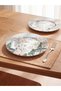 A Winter-Themed Cake Plate (19 cm) for Style-Conscious Shoppers from UZG STORE