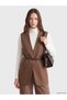 A Simple Women's Belted Vest for Style-Conscious Shoppers from UZG STORE