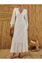 Rochie lunga, Alb
