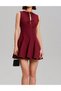 Rochie scurta, Visiniu