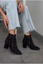 Women's thick-soled, pointed-toe, studded, tasseled black western-style boots, nada. - 2