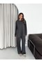 Tunic with a crew neck, long sleeves, and side slits. Elasticated long pants. - 7