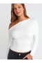 31487 Women's Finger Detailed Asymmetrical Collar Ball - 3