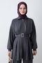 طقم مزدوج من قماش الأنثراسايت بتصميم مطوي وحزام. - 5