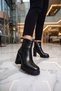 Black Leather Zip-Up Boots with Fur-Lined Front for Heat-Retention 459205 - 2