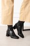 Women's Zip-Up Heeled Boots: Modern and Elegant Design, Eye-Catching Style (Heel Height: 6 cm) - 2