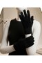 SOFT GLOVES