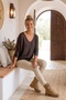 Italian Brown V-Neck Long-Sleeve Soft-Textured Angora Knit Blouse 70 60 - 6