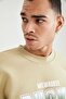 Men's Ecru Nba Licensed Milwaukee Bucks Printed Oversize Fit Crew Neck Sweatshirt U9868AZ21AU - 5