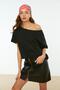 Siyah %100 Pamuk Oversize/Geniş Kalıp Kayık Yaka Örme T-Shirt TWOSS20TS0140 - 4