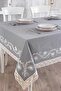 مفرش طاولة مطرز بخيوط من الدانتيل