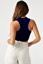 Wide Piping Crop Top Blouse - 3
