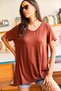 Women's Bitter Brown V-Neck Loose Loose T-Shirt with Slits on the Side - 5